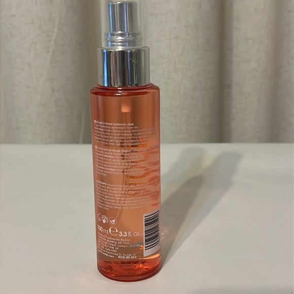 Rodial Dragon's Blood Hydrating Mist in Orange - Picture 2 of 3